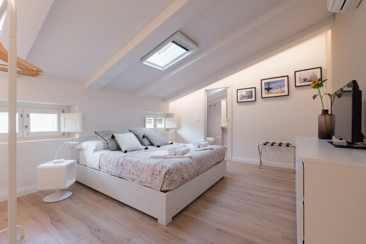 Luxury Apartment In City Center Firenze Esterno foto